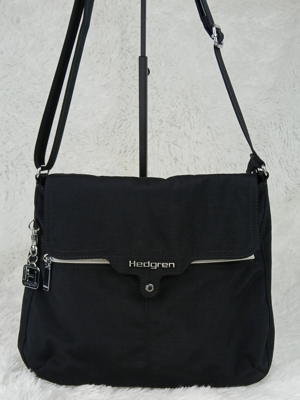 NWOT Hedgren Kensington Crossbody Messenger bag